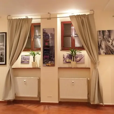 M10 Old Town Appartamento *