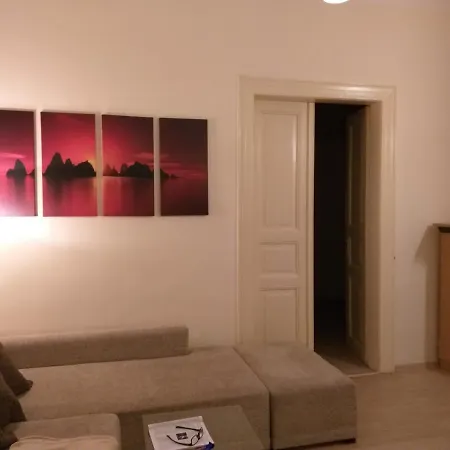 M10 Old Town Apartment *